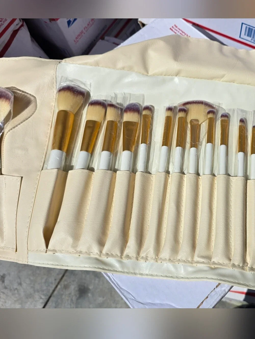 ​✨ 28 Pc Luxury Cosmetic Makeup Brush Set + Cream Travel Roll Organizer (New)
